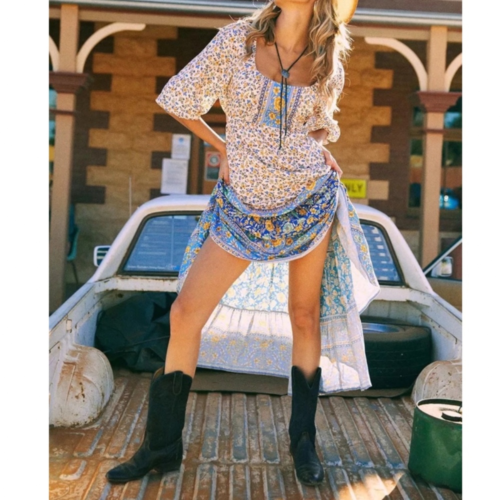 Bohemian Gypsy Floral Print Puff Short Sleeve Dress - Picture 2 of 6